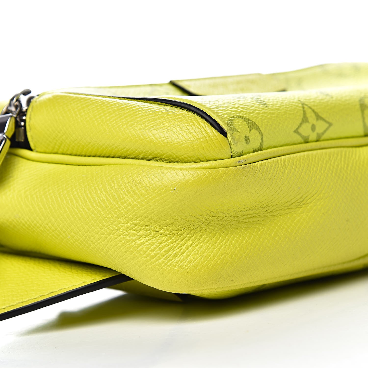 Louis Vuitton Monogram Taiga Outdoor Bumbag Yellow 11 of 14