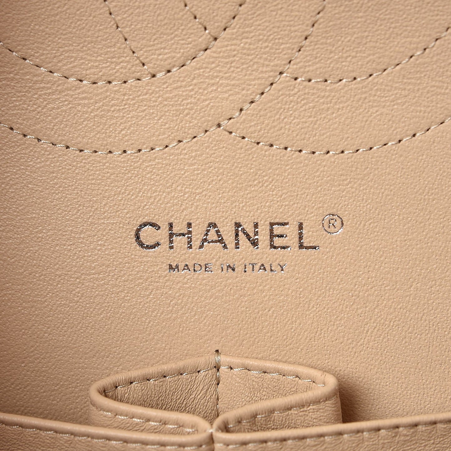 Caviar Quilted Jumbo Double Flap Beige Clair