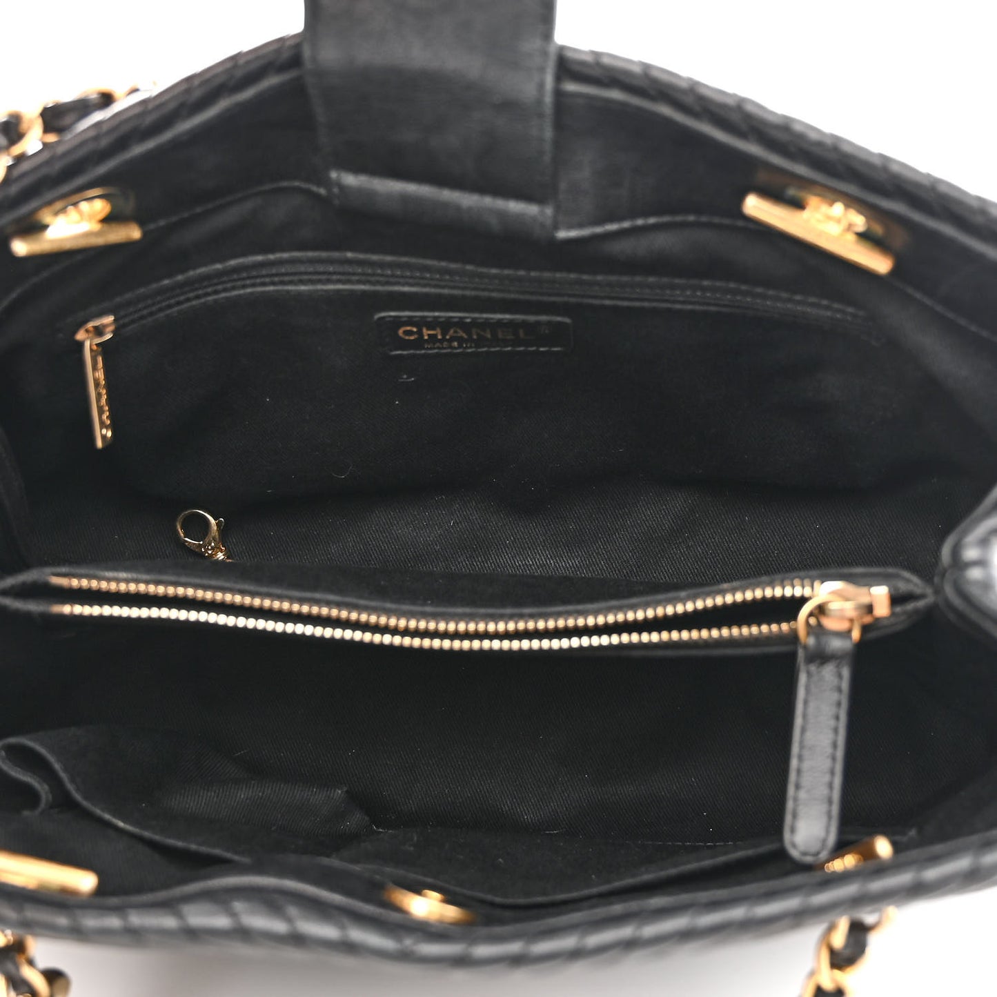 Wrinkled Lambskin Chevron Quilted Surpique Tote Black