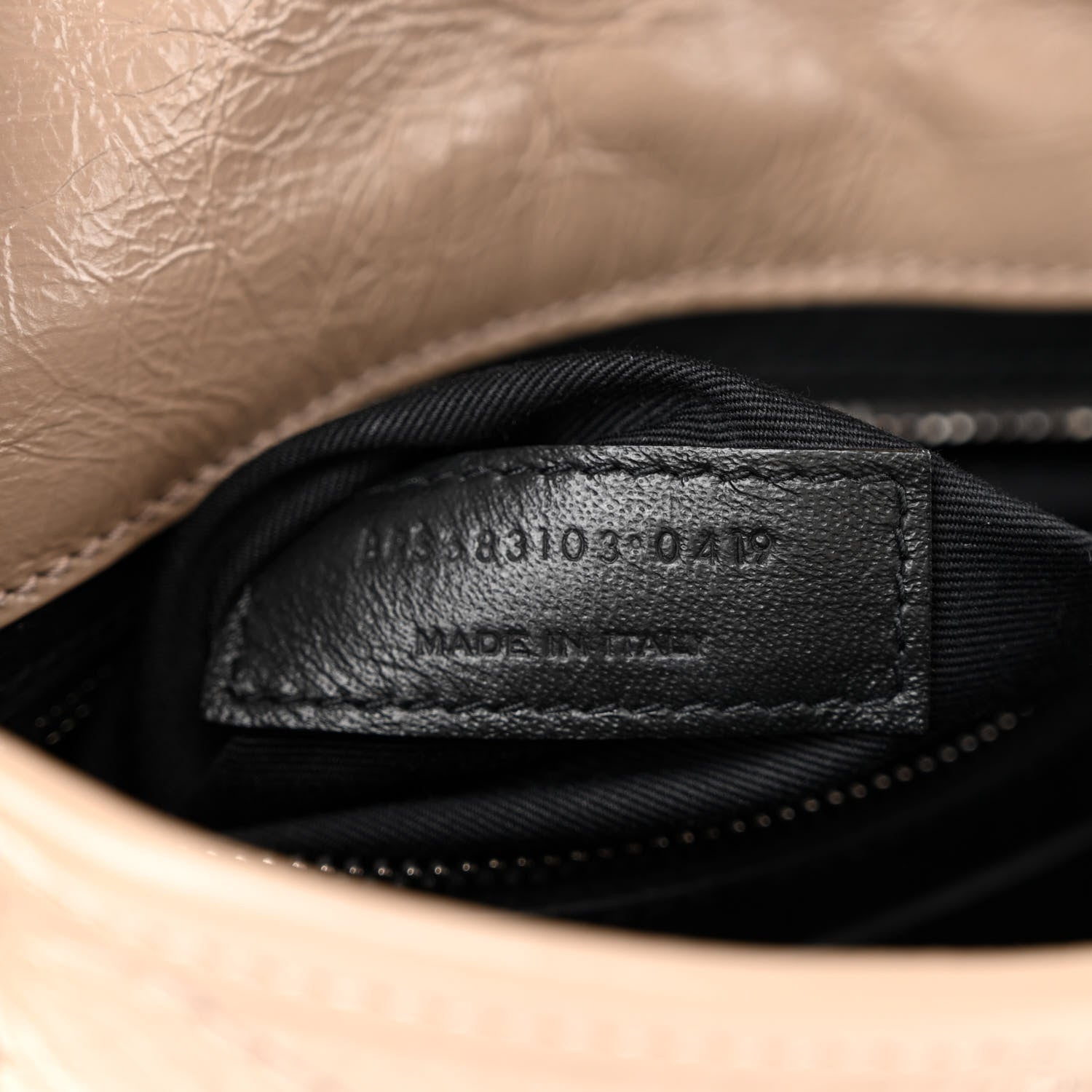 Saint Laurent Crinkled Calfskin Matelasse Monogram Niki Chain Wallet Dusty Grey 7 of 12