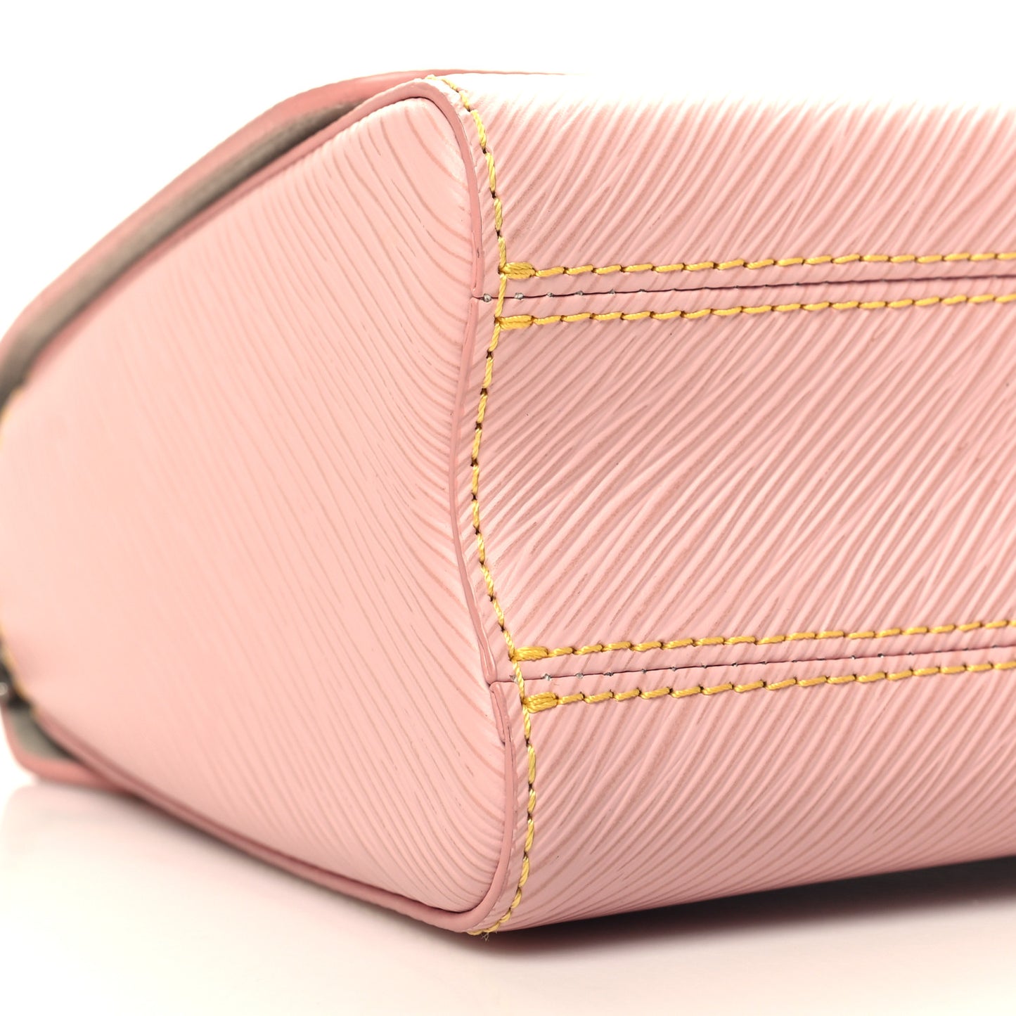 Epi Twist Shoulder Bag MM Rose Ballerine