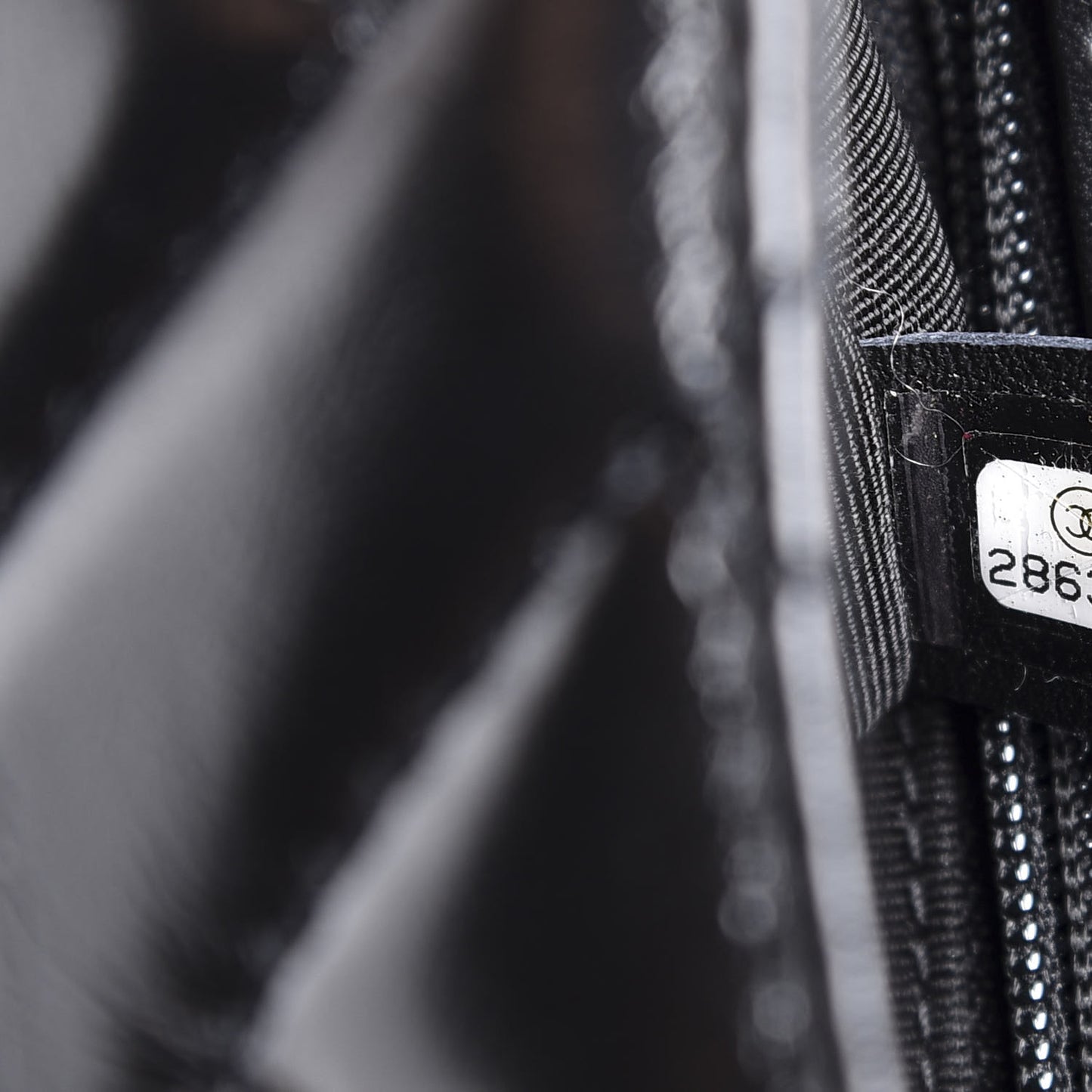 Shiny Lambskin Quilted Small Montcoco Flap Black