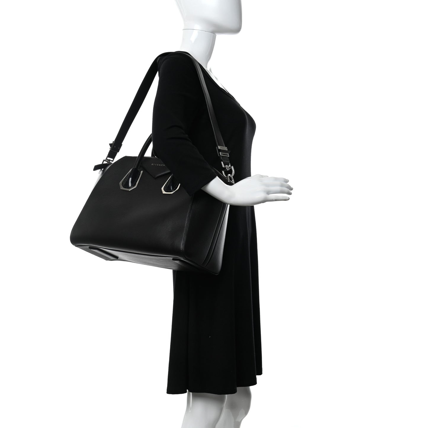 Sugar Goatskin Kenya Metal Medium Antigona Black