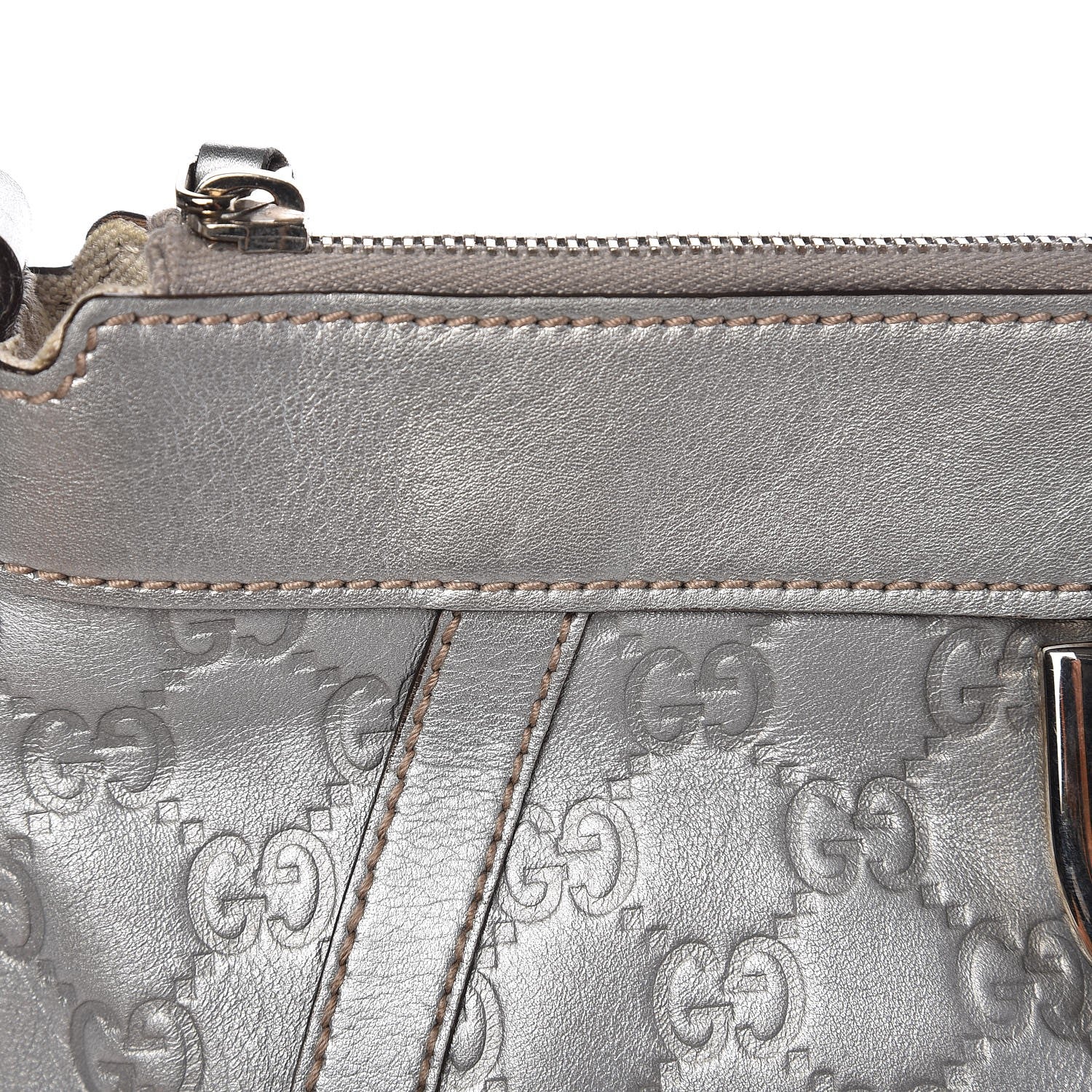 Gucci Guccissima Small D Gold Ring Messenger Silver 11 of 11