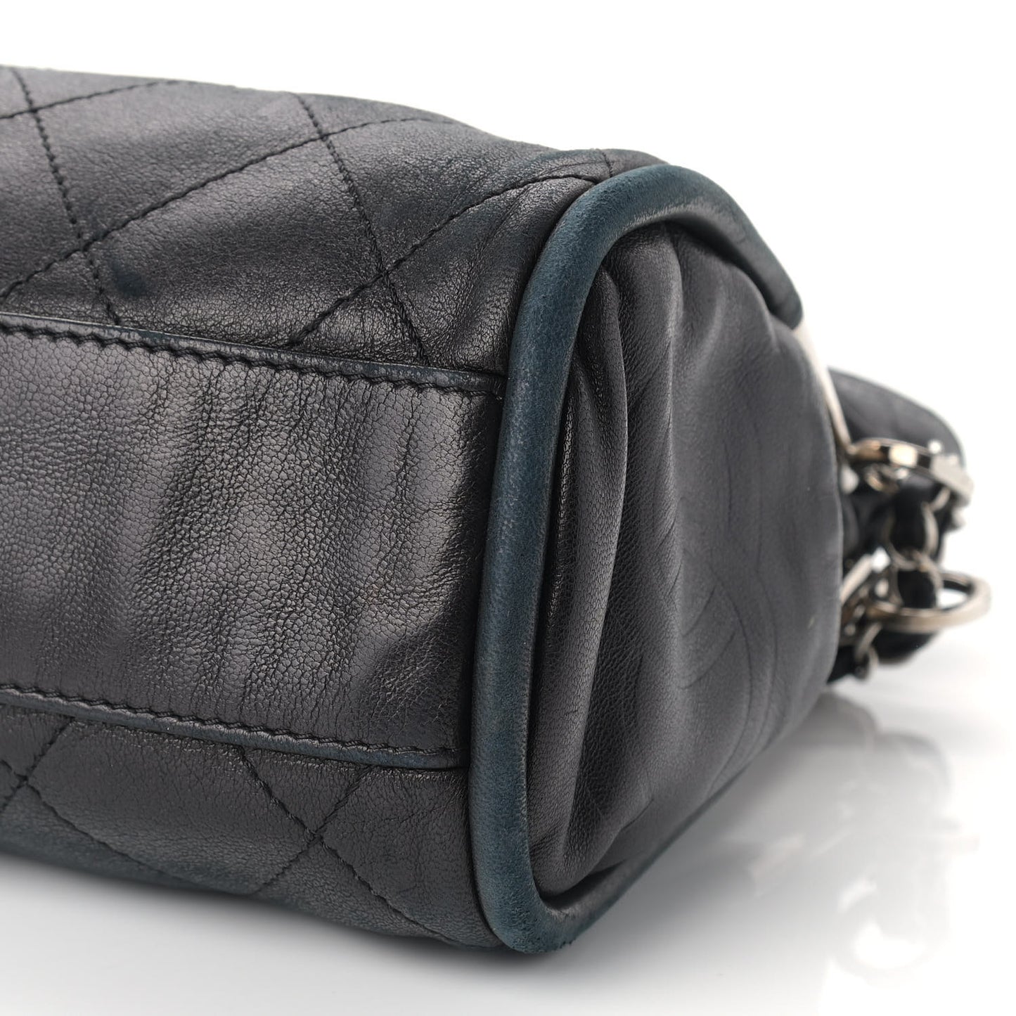 Lambskin Stitched Medium Ultimate Soft Tote Black