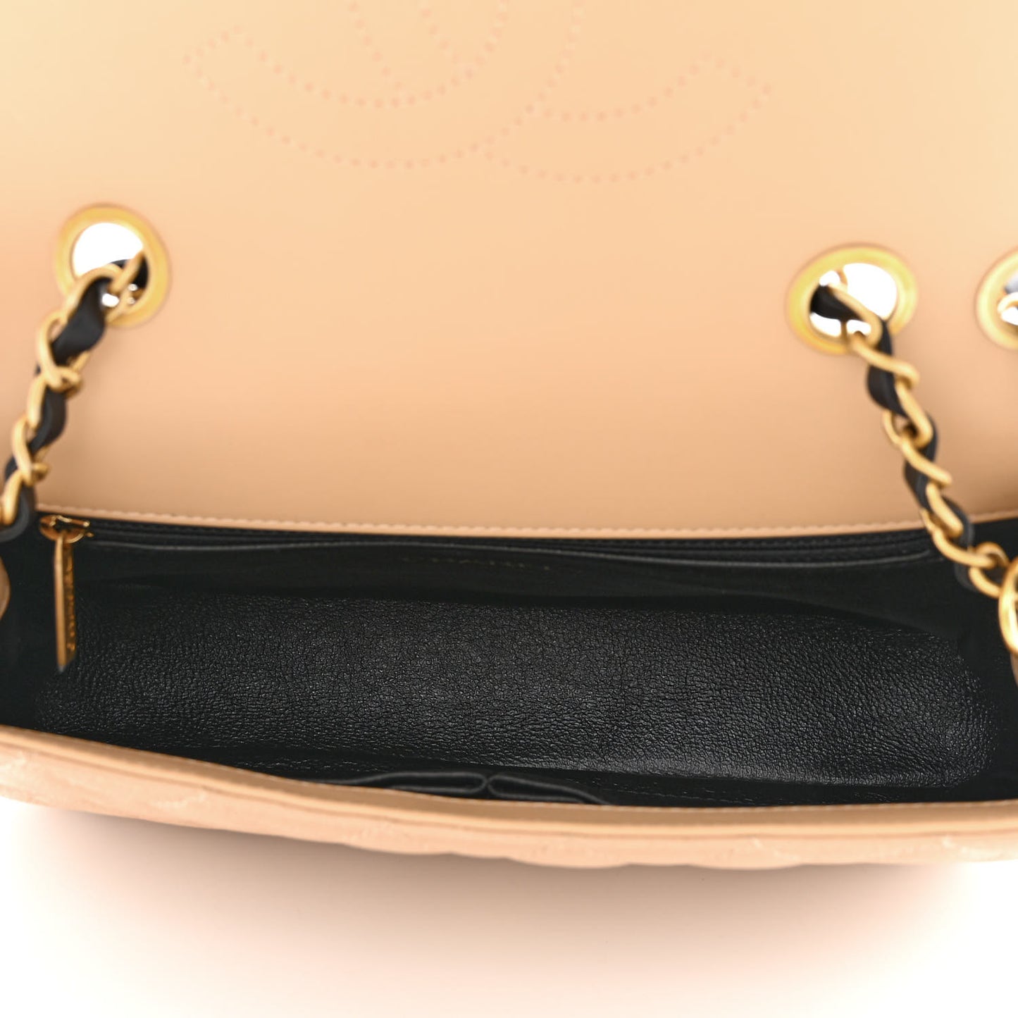Caviar Quilted Medium CC Filigree Flap Beige Black