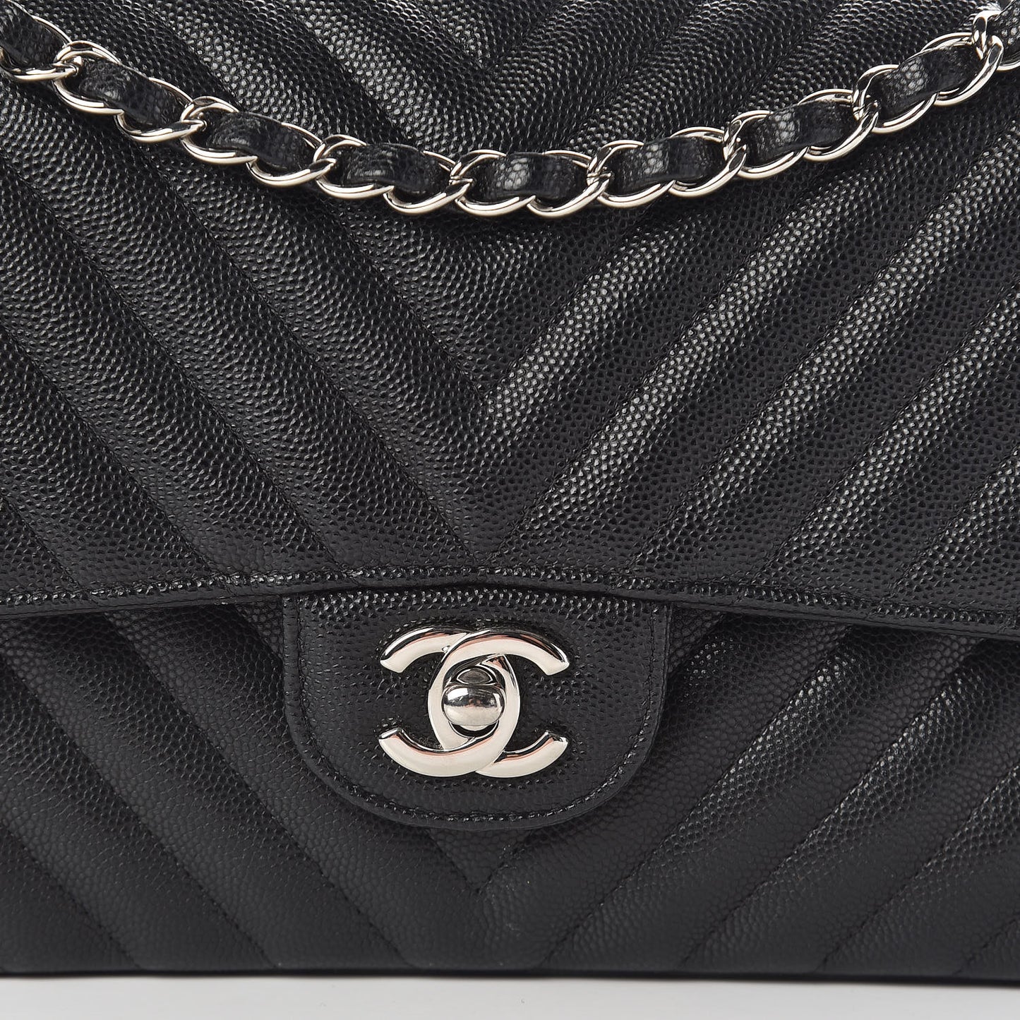 Caviar Chevron Quilted Medium Double Flap Black