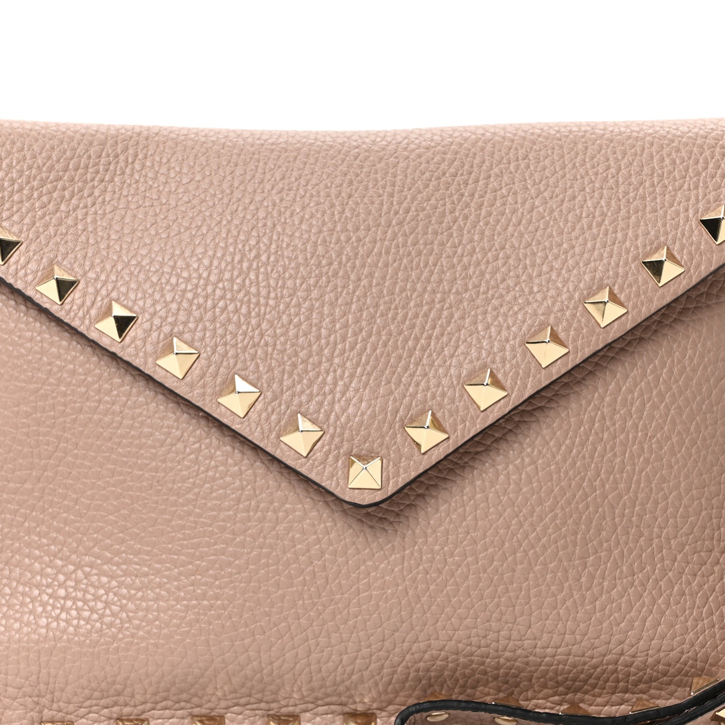 Pebbled Calfskin Medium Rockstud Envelope Flat Wristlet Pouch  Poudre