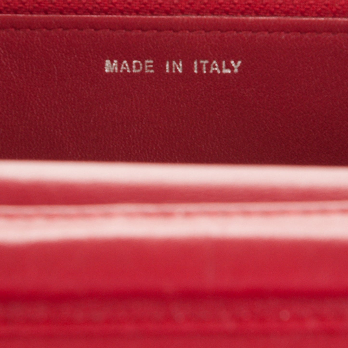 Caviar Sevruga Wallet On Chain WOC Red