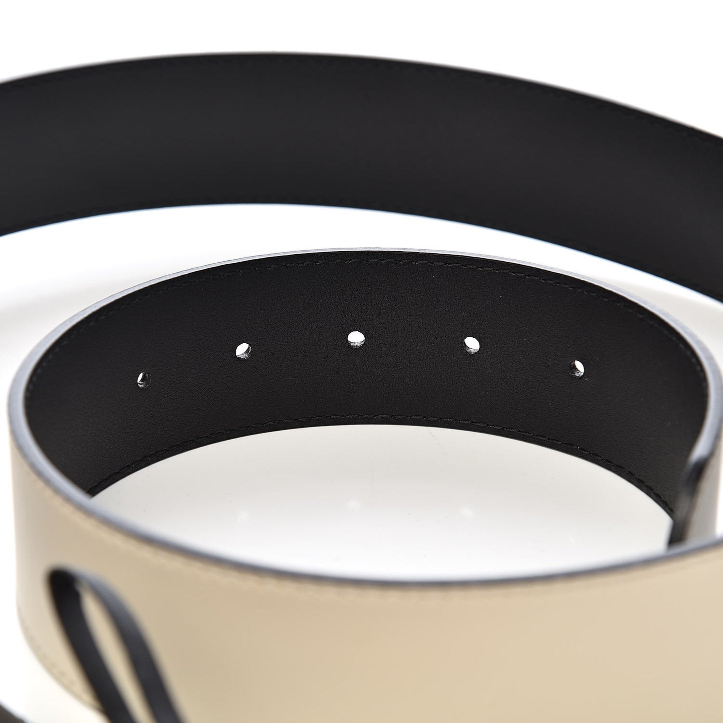 Calfskin Queen Margaret Bee Belt 105 42 White