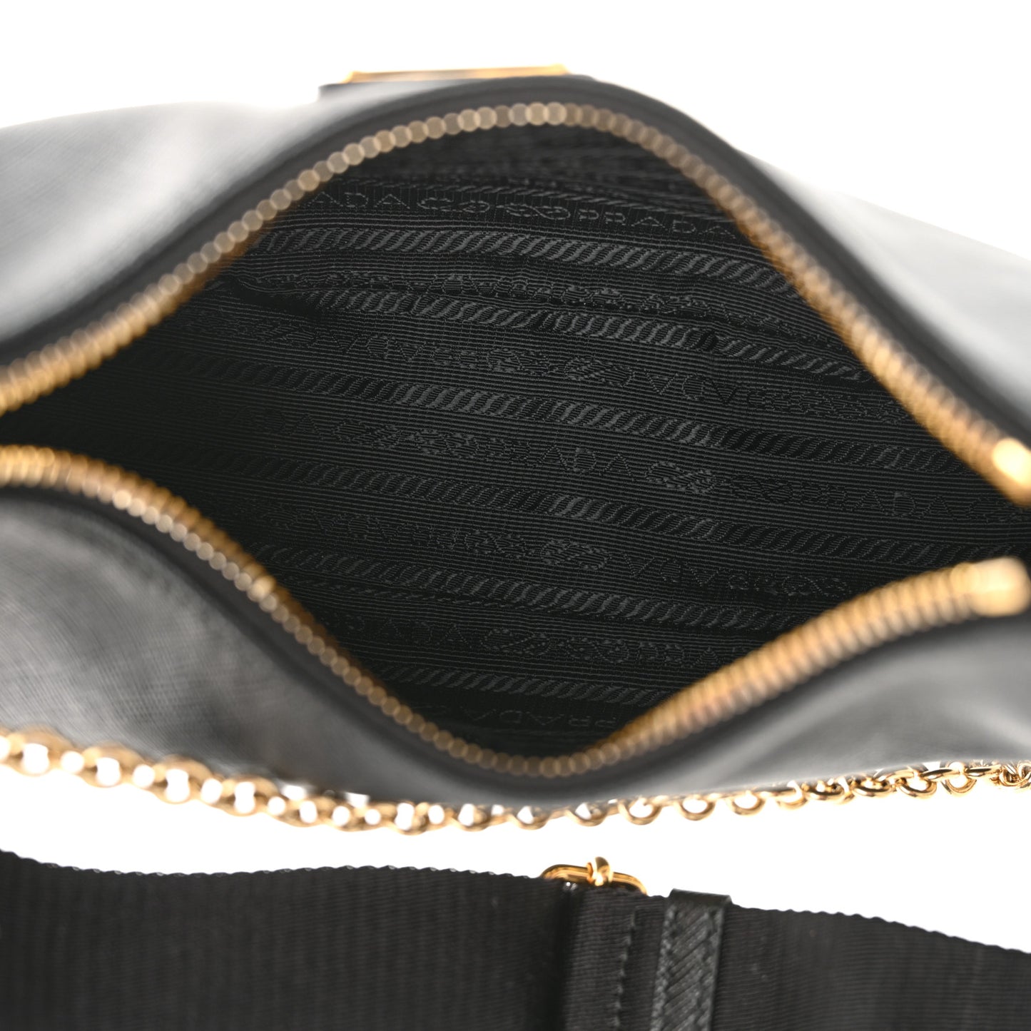 Saffiano Lux Re-Edition 2005 Shoulder Bag Black