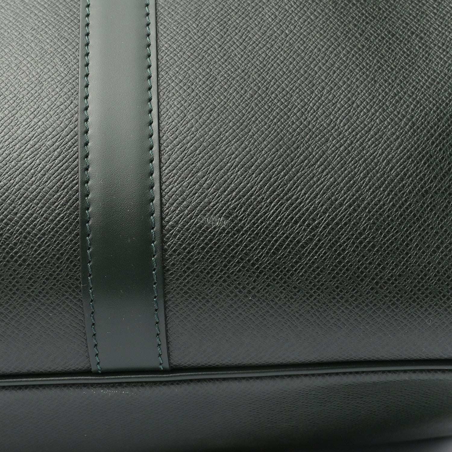 Louis Vuitton Taiga Kendall PM Epicea 10 of 11