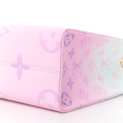 Louis Vuitton Monogram Giant Spring In The City Onthego PM Sunrise Pastel 11 of 13