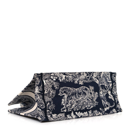 Christian Dior Canvas Embroidered Medium Dioriviera Toile De Jouy Book Tote Blue 4 of 15