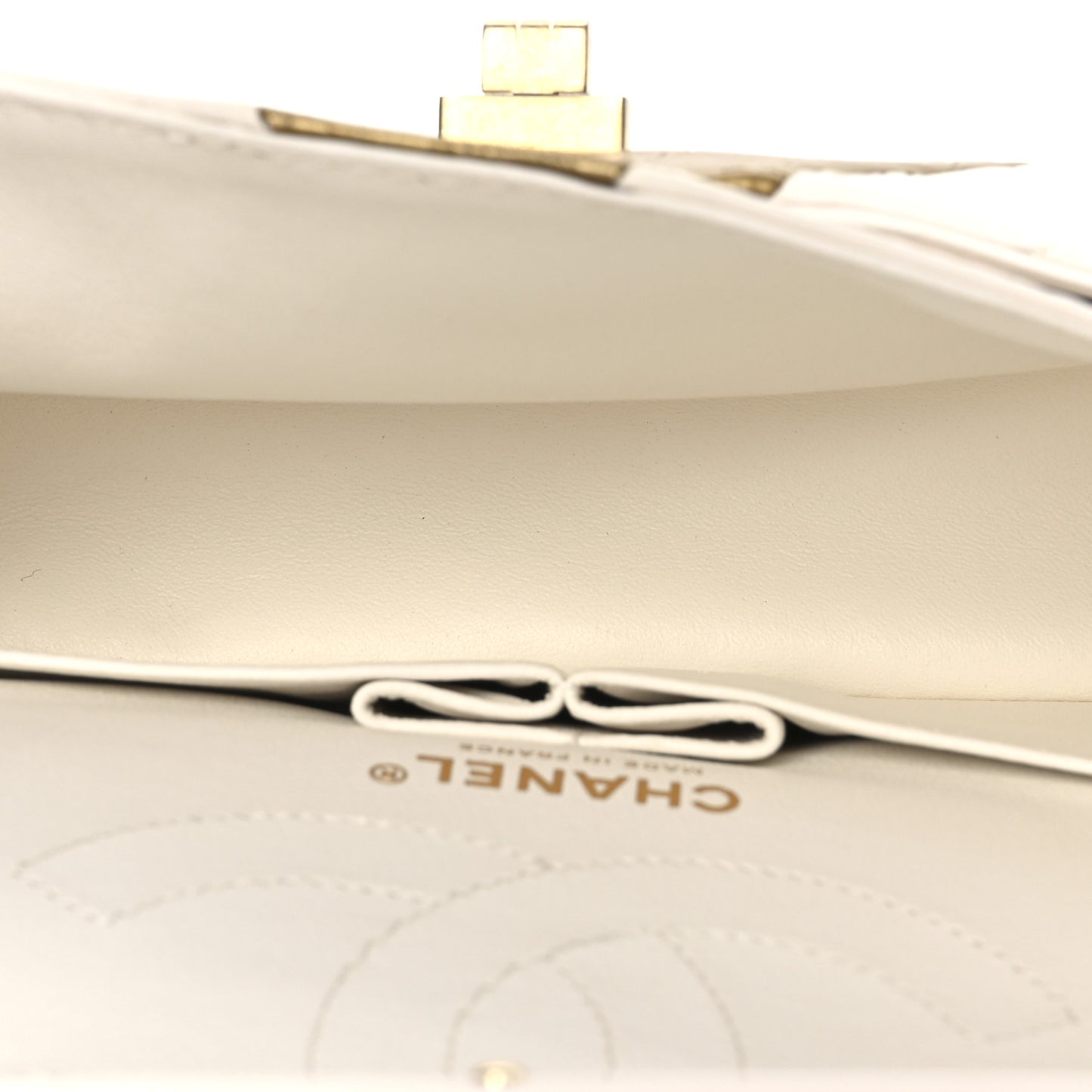 Lambskin Metallic Calfskin Crocodile Embossed 2.55 Cocodile Reissue 225 Flap White Gold
