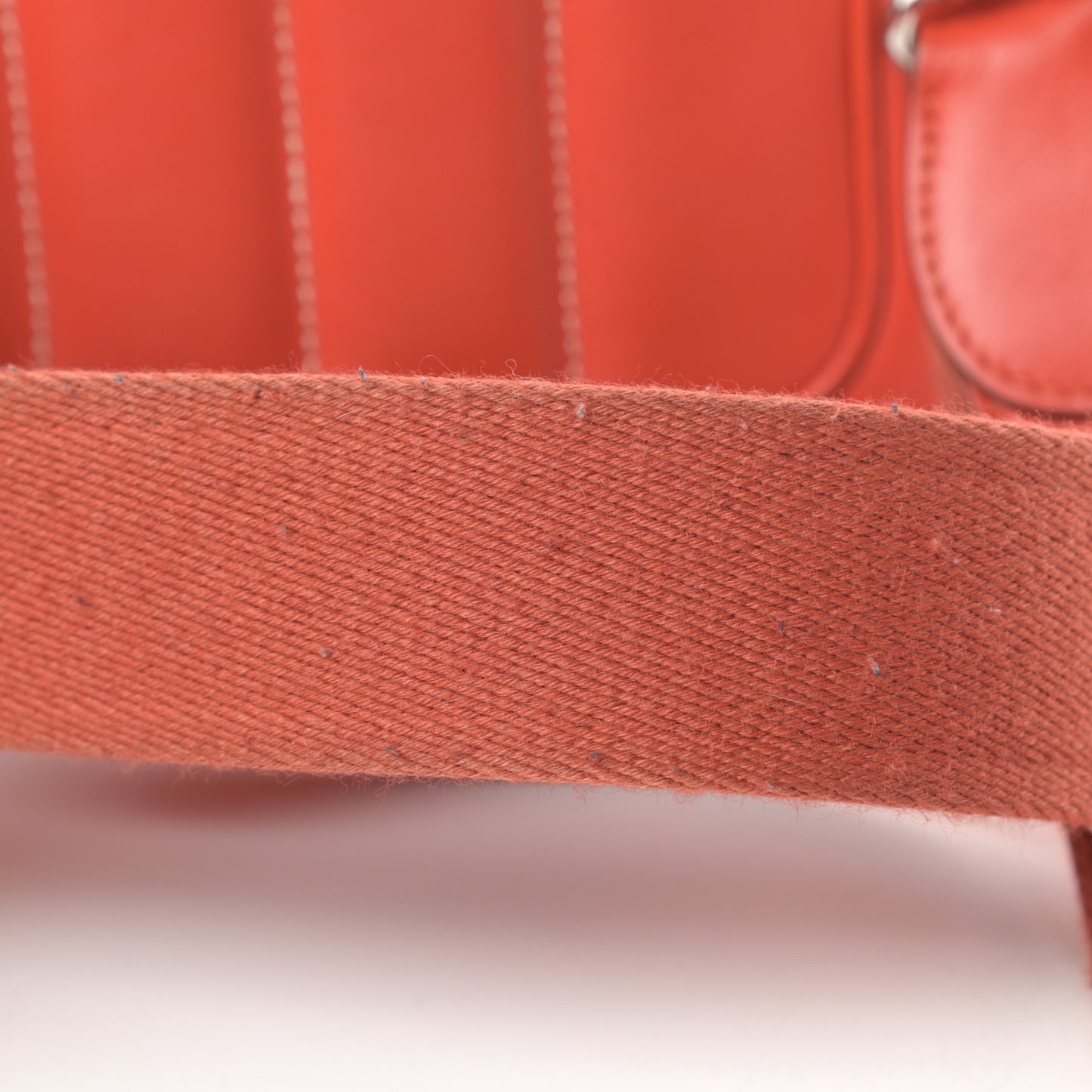 Swift Mini Sac Berline Sanguine