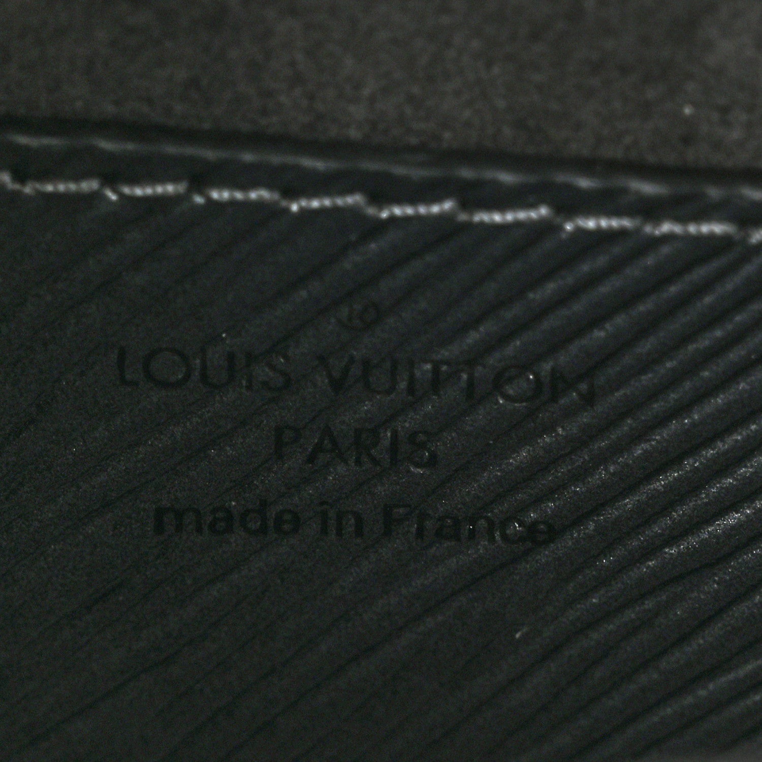 Louis Vuitton Epi Patent Twist Shoulder Bag MM Anthracite Nacre 6 of 10