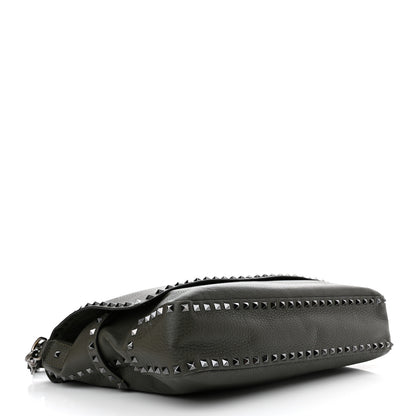 Valentino Garavani Pebbled Calfskin Rockstud Messenger Green 4 of 9