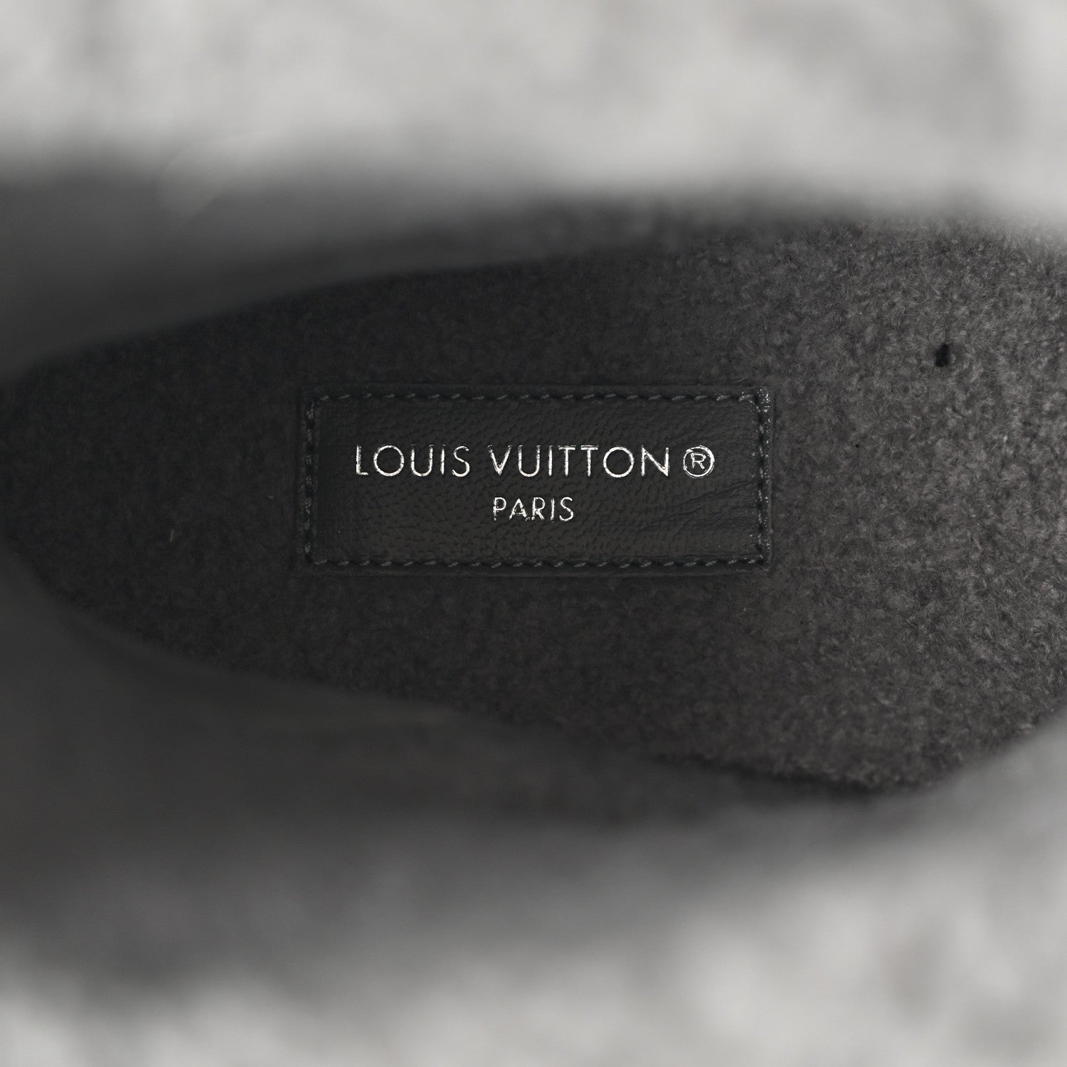 Louis Vuitton Suede Calfskin Shearling Snowdrop Flat Ankle Boot 39 Grey 8 of 9