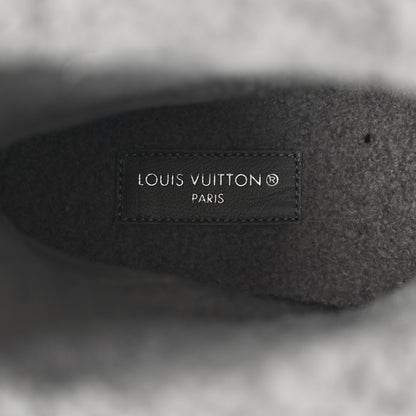 Louis Vuitton Suede Calfskin Shearling Snowdrop Flat Ankle Boot 39 Grey 8 of 9