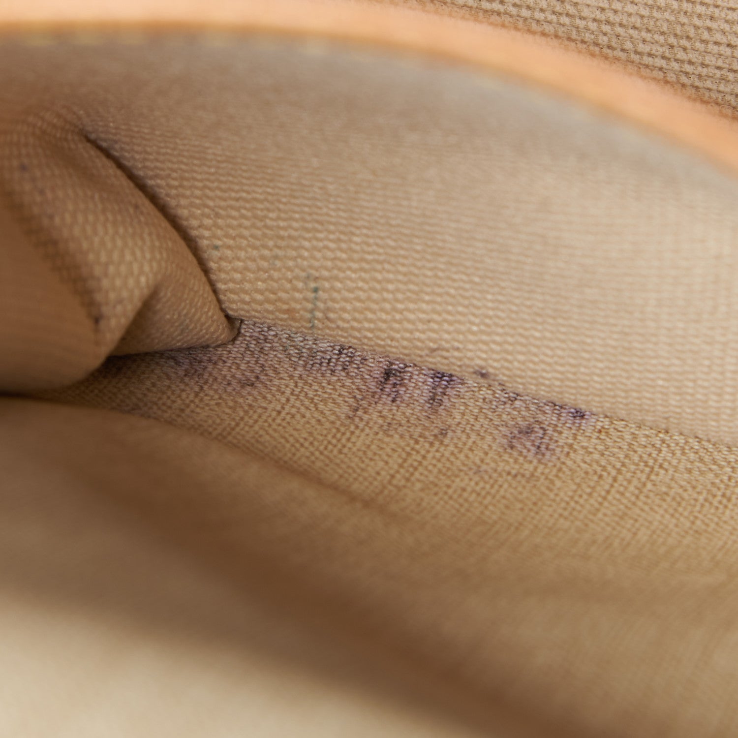 Louis Vuitton Monogram Reporter GM 9 of 9