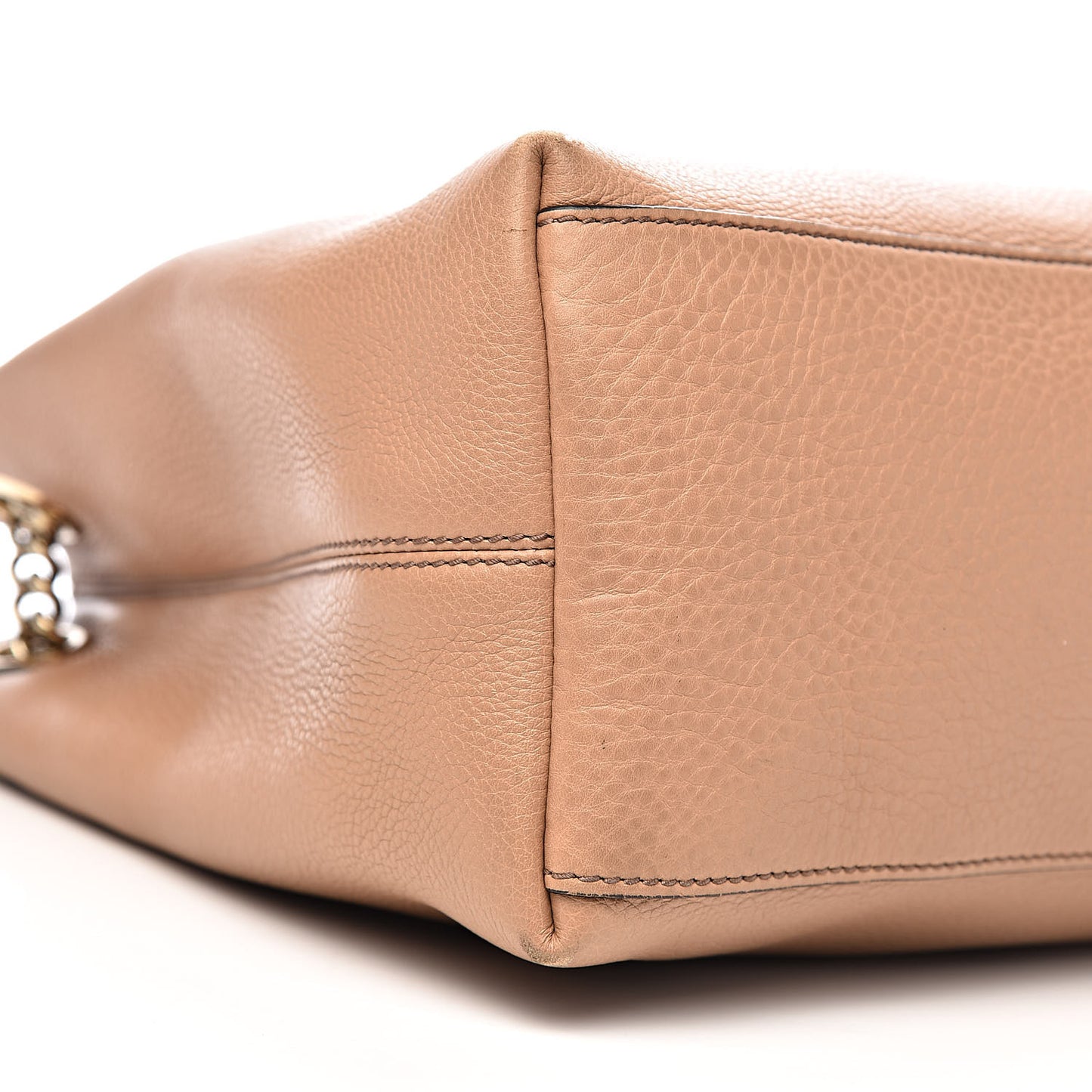 Pebbled Calfskin Medium Soho Chain Shoulder Bag Rose Beige
