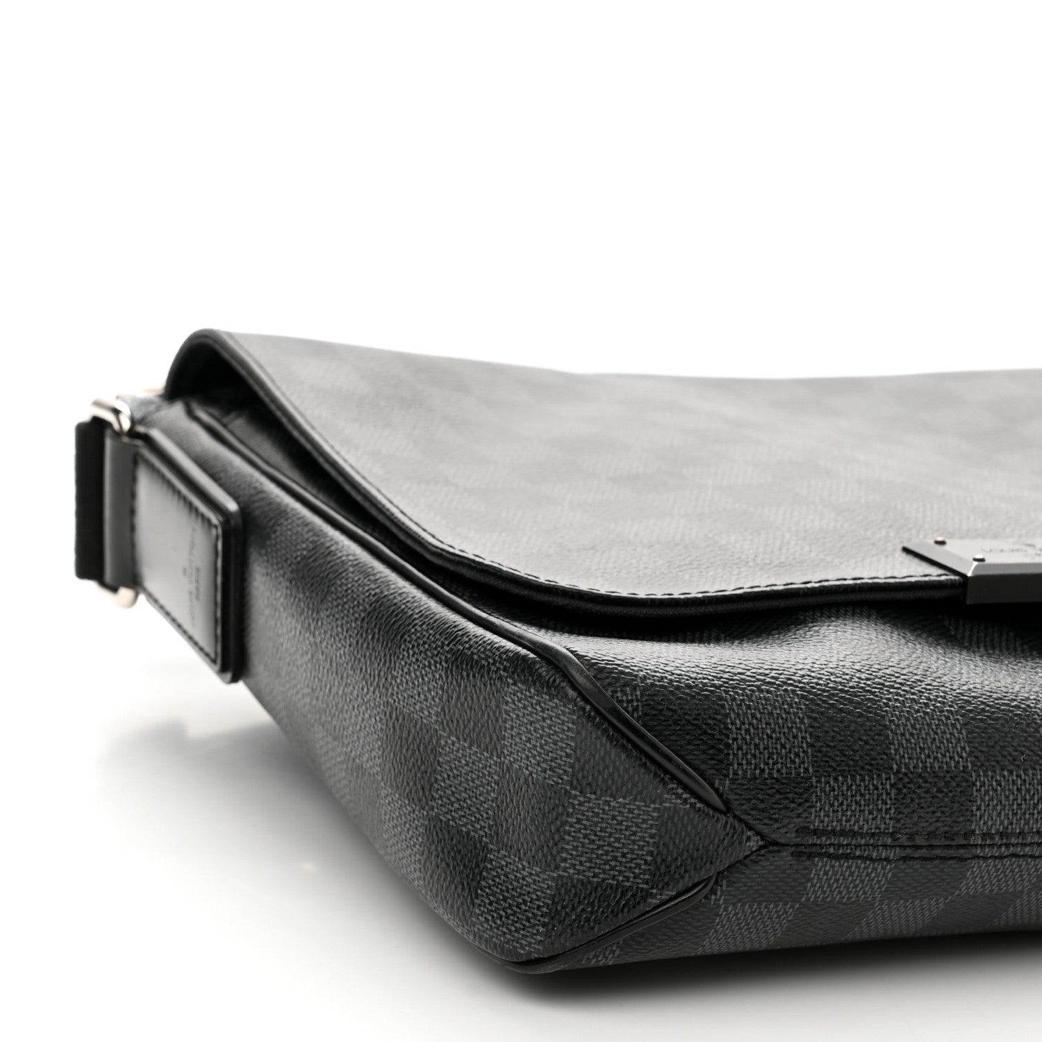Louis Vuitton Damier Graphite District PM 8 of 9