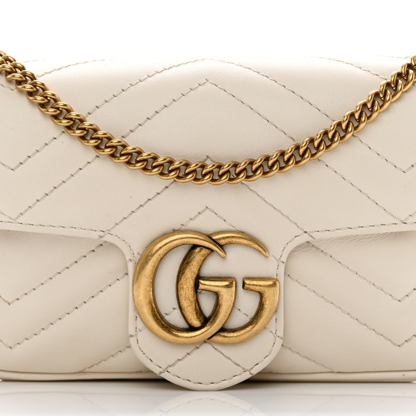 Calfskin Matelasse Super Mini GG Marmont Shoulder Bag White