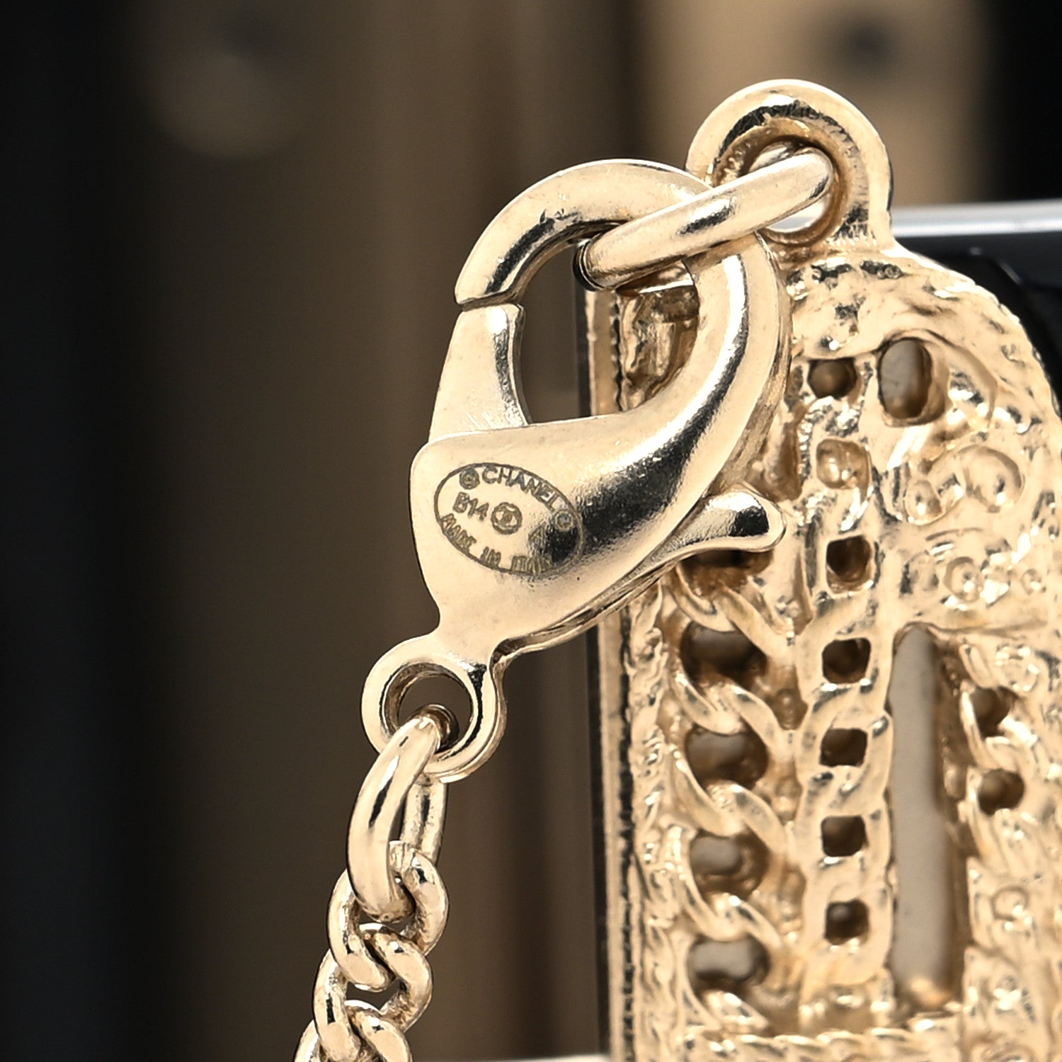 Chanel Resin CC Wide Cuff Black Gold 5 of 6