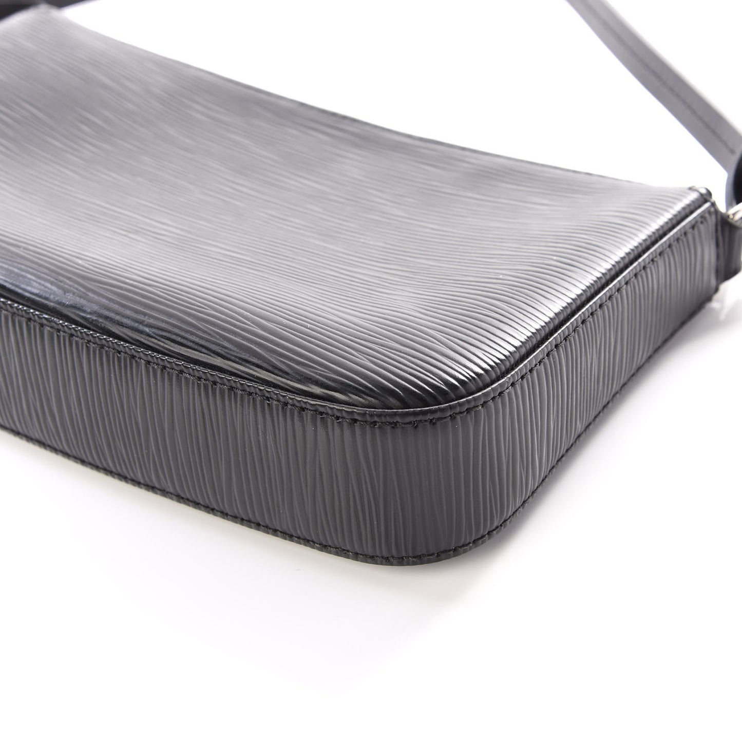 Epi Pochette Accessories NM Black