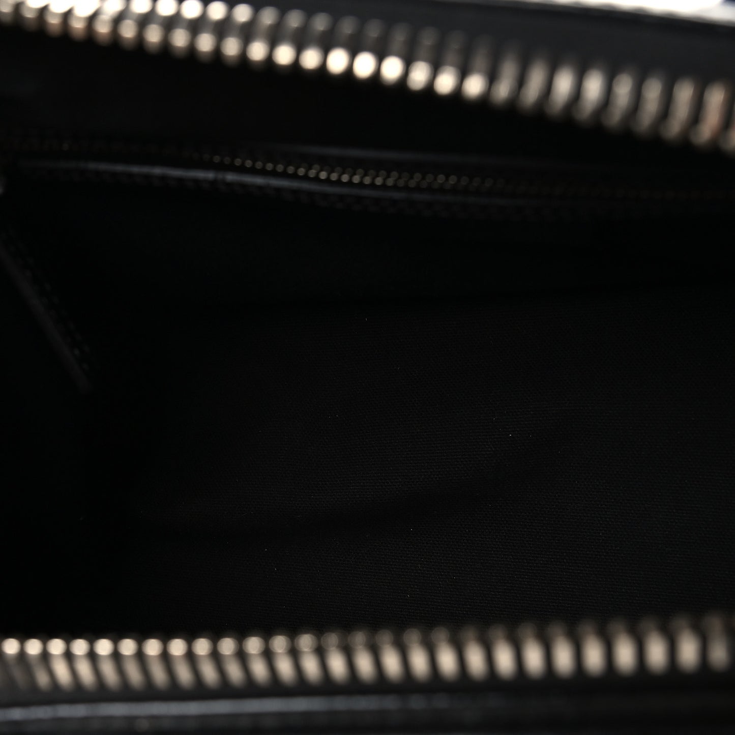 Shiny Lord Calfskin Small Antigona Black