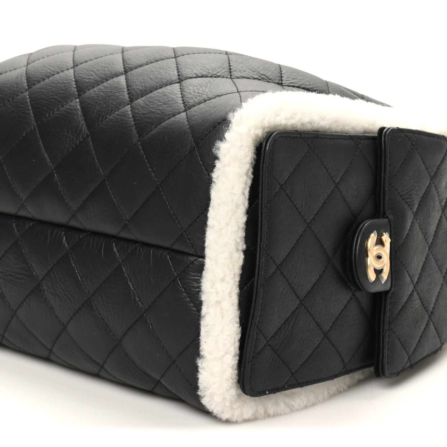 Crumpled Sheepskin Shearling Quilted Medium Chanel 25 Handbag Black White