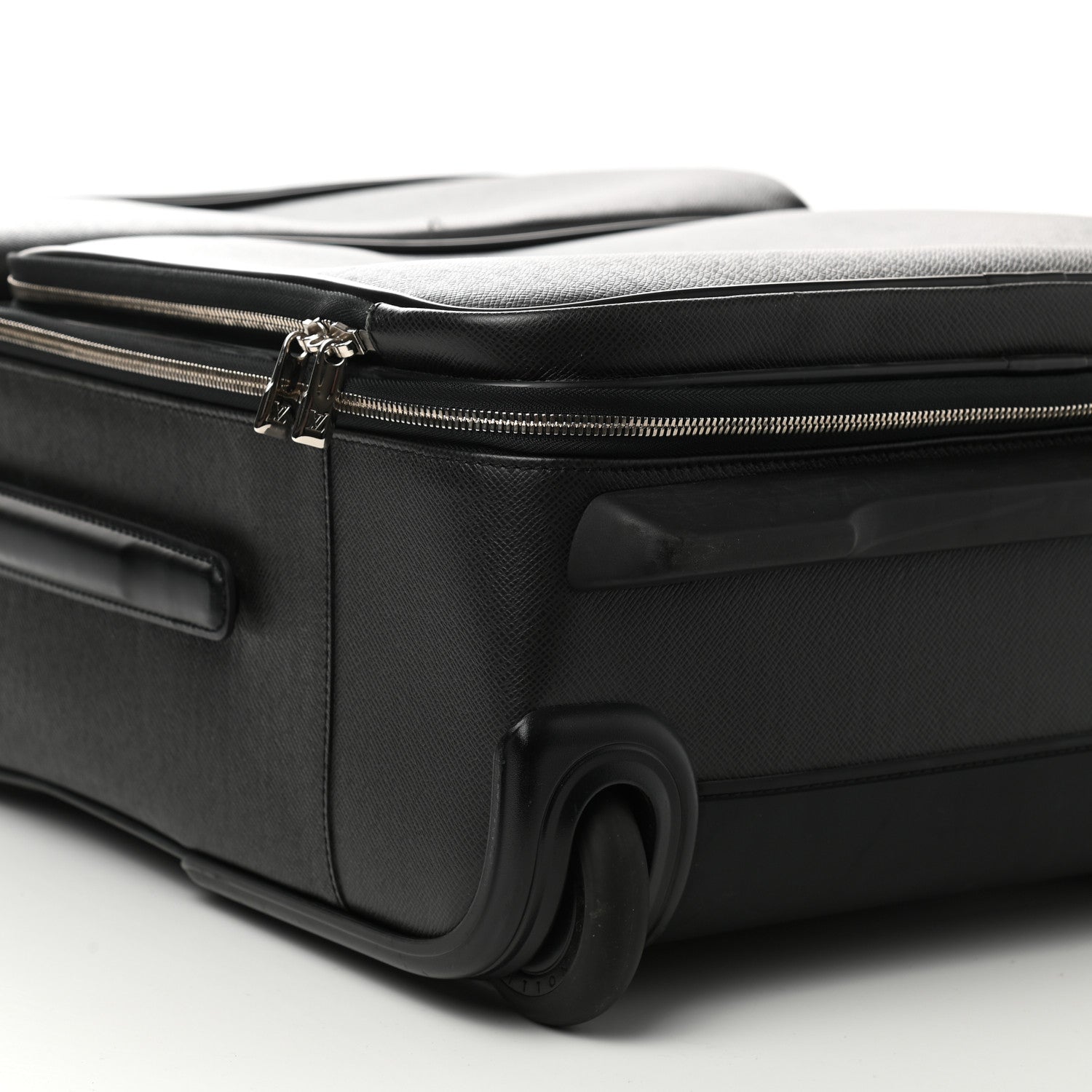 Louis Vuitton Taiga Pegase 55 Ardoise 7 of 13