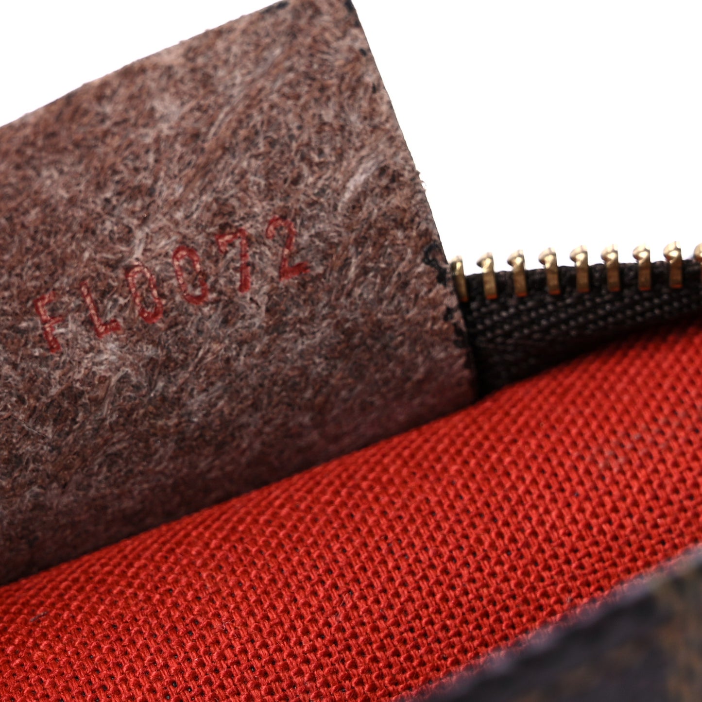 Damier Ebene Navona Pochette Accessories