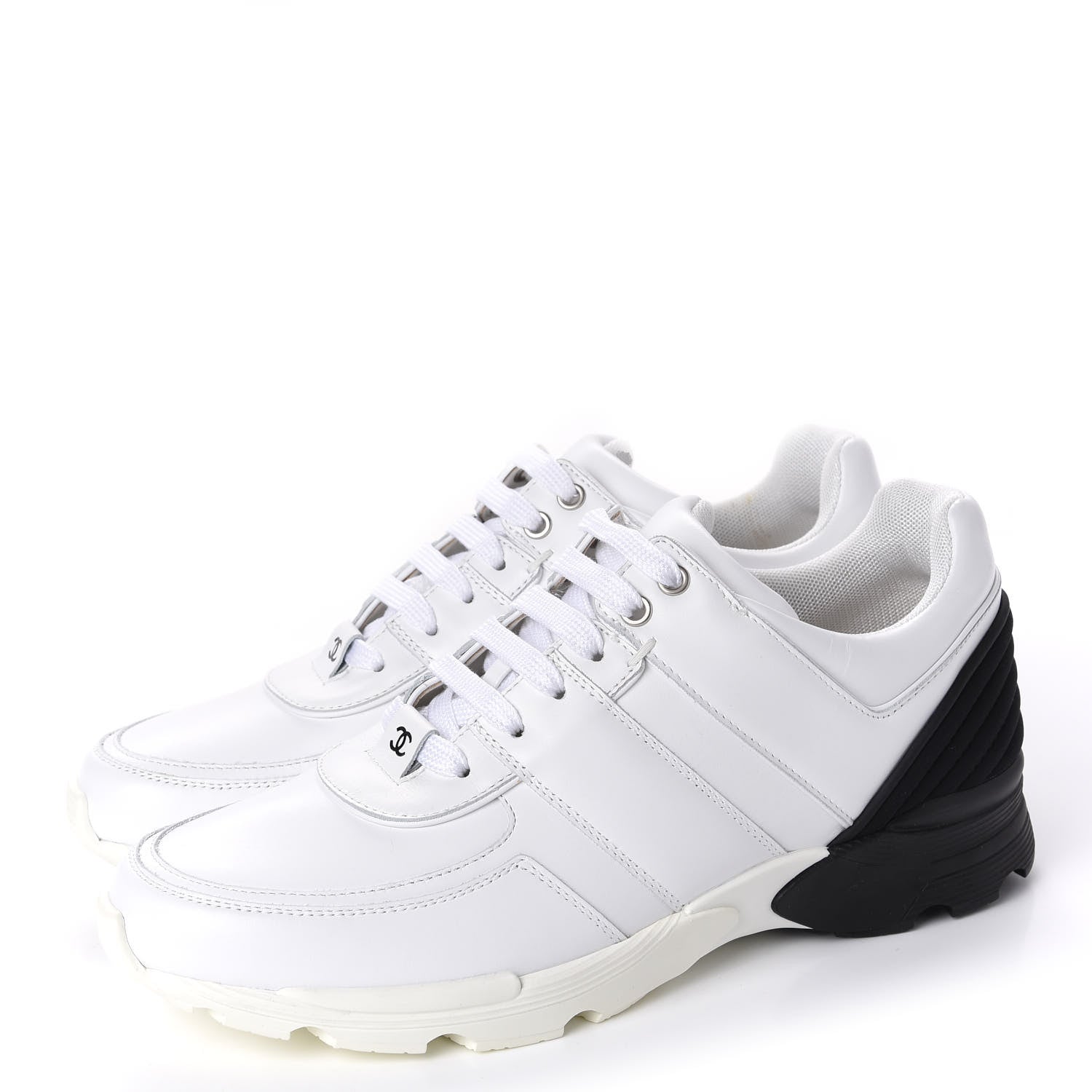 Chanel Calfskin Lambskin Womens CC Sneakers 40 White Black 3 of 9