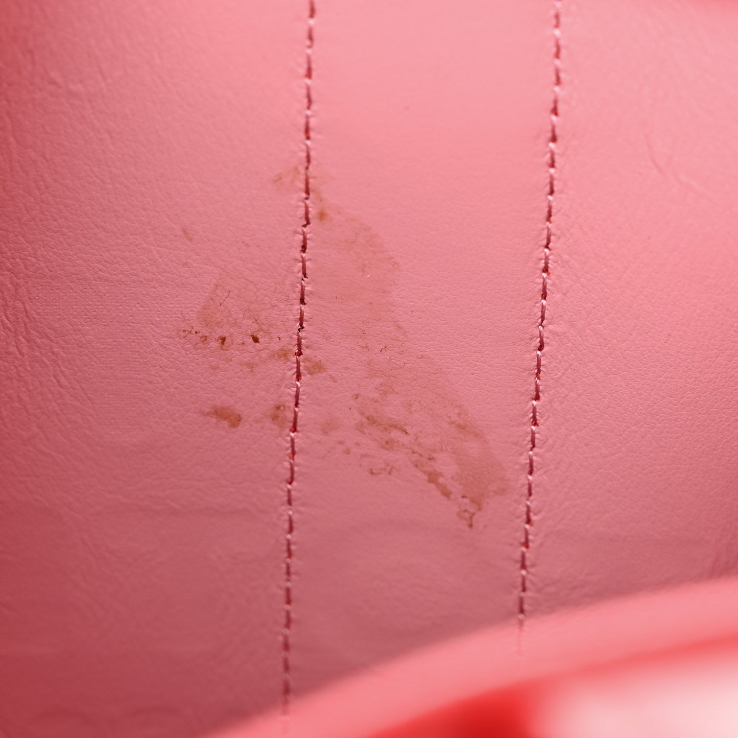 Grained Calfskin Small The Tote Bag True Red