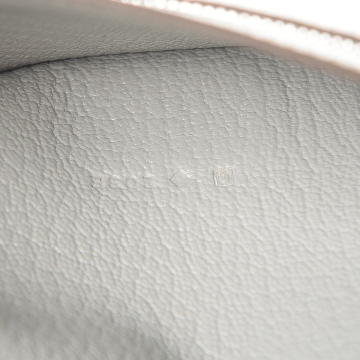Chevre Mysore Bearn Gusset Wallet Gris Perle