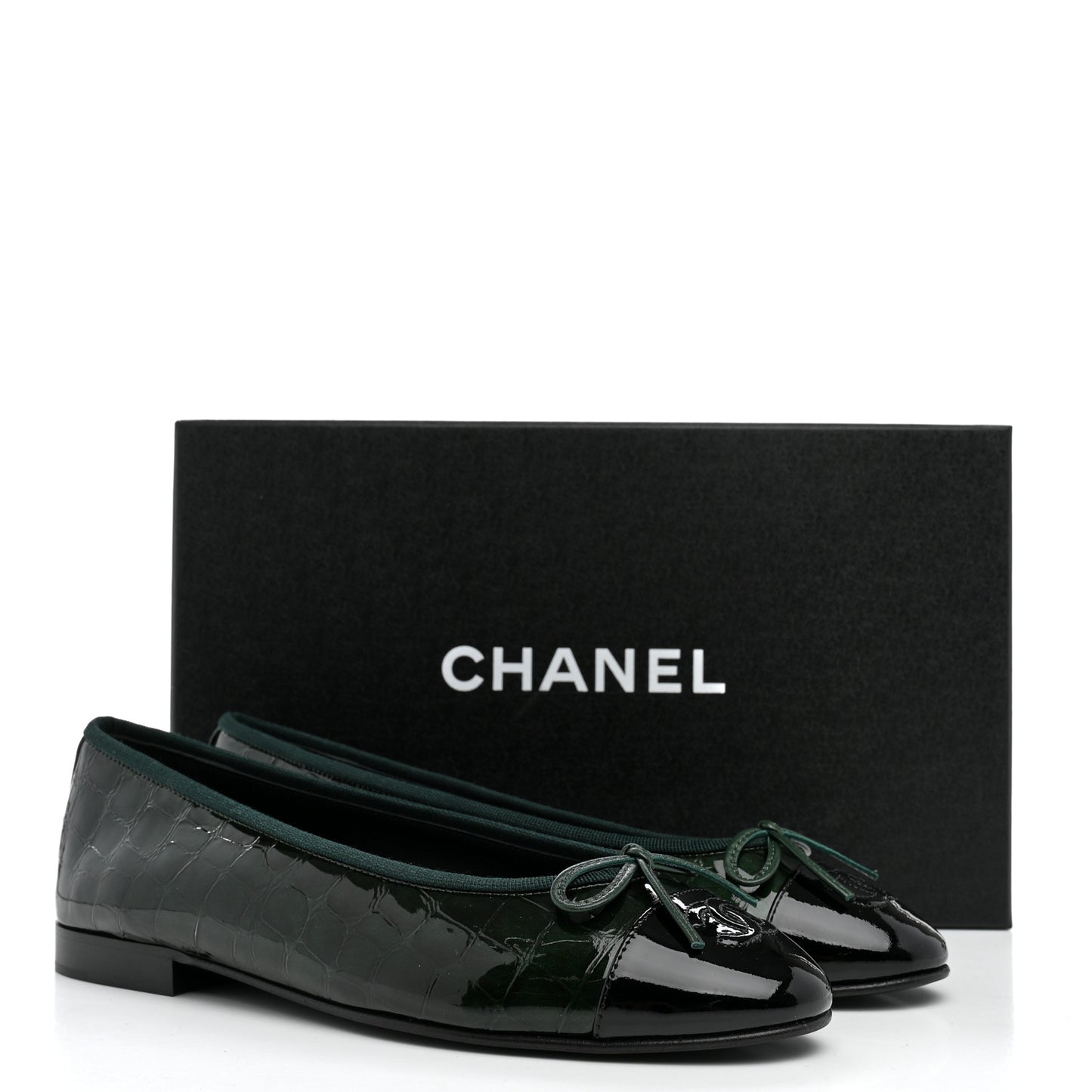 Crocodile Embossed Patent Calfskin Cap Toe CC Ballerina Flats 38 Dark Green Black