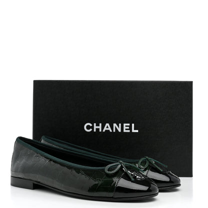 Chanel Crocodile Embossed Patent Calfskin Cap Toe CC Ballerina Flats 38 Dark Green Black 10 of 10
