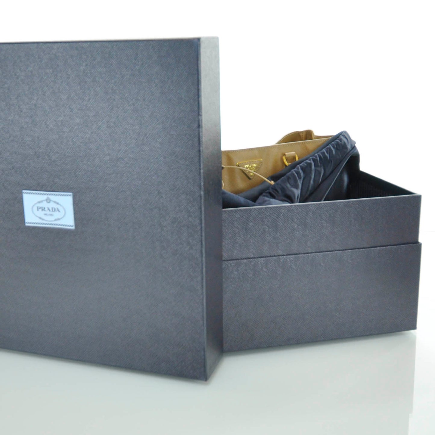 Saffiano Lux Tote Caramel