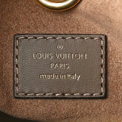 Louis Vuitton Taurillon Vendome MM Earth 6 of 9