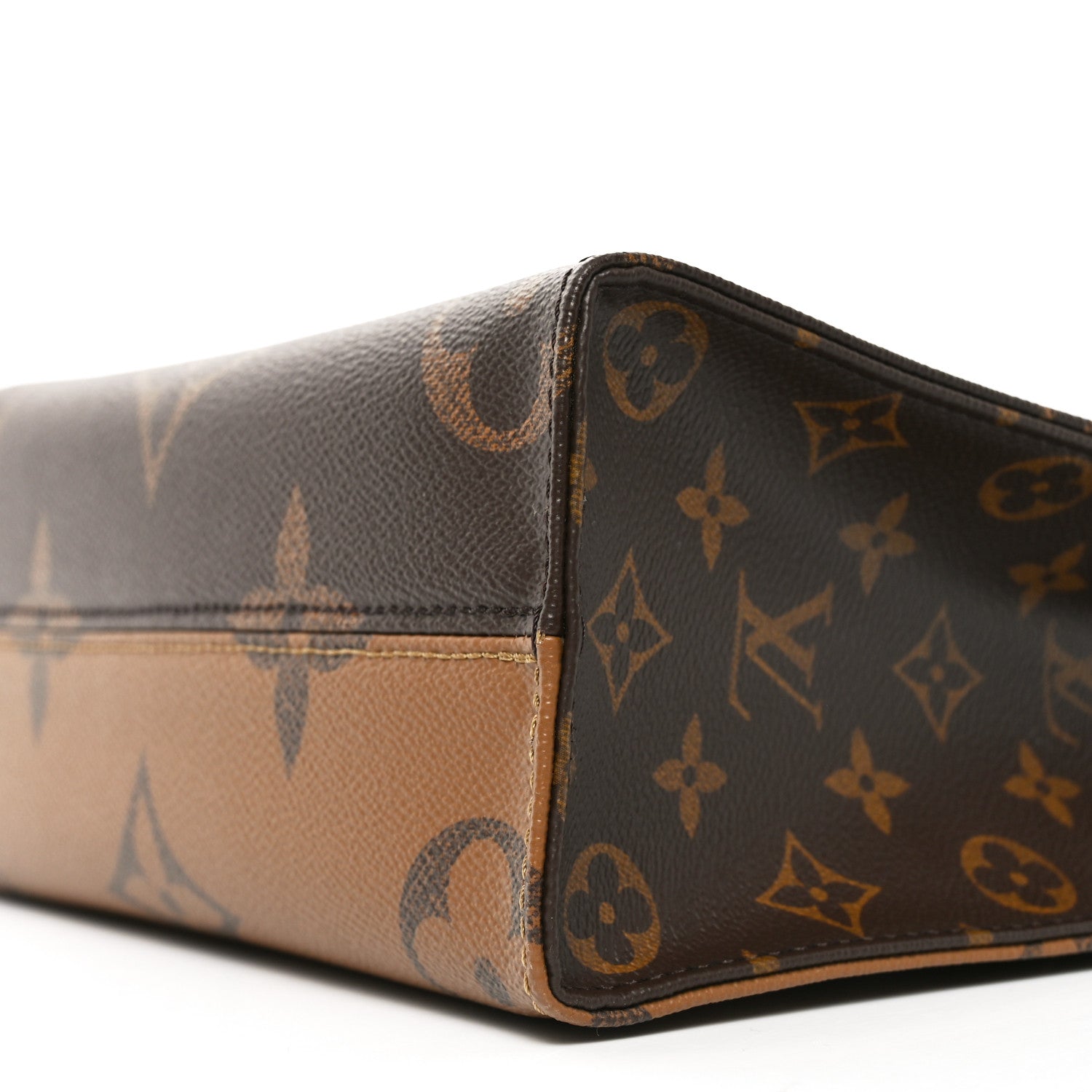 Louis Vuitton Reverse Monogram Giant Onthego  PM 9 of 9