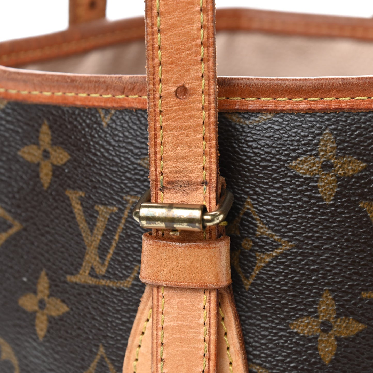 Monogram Petit Bucket 23