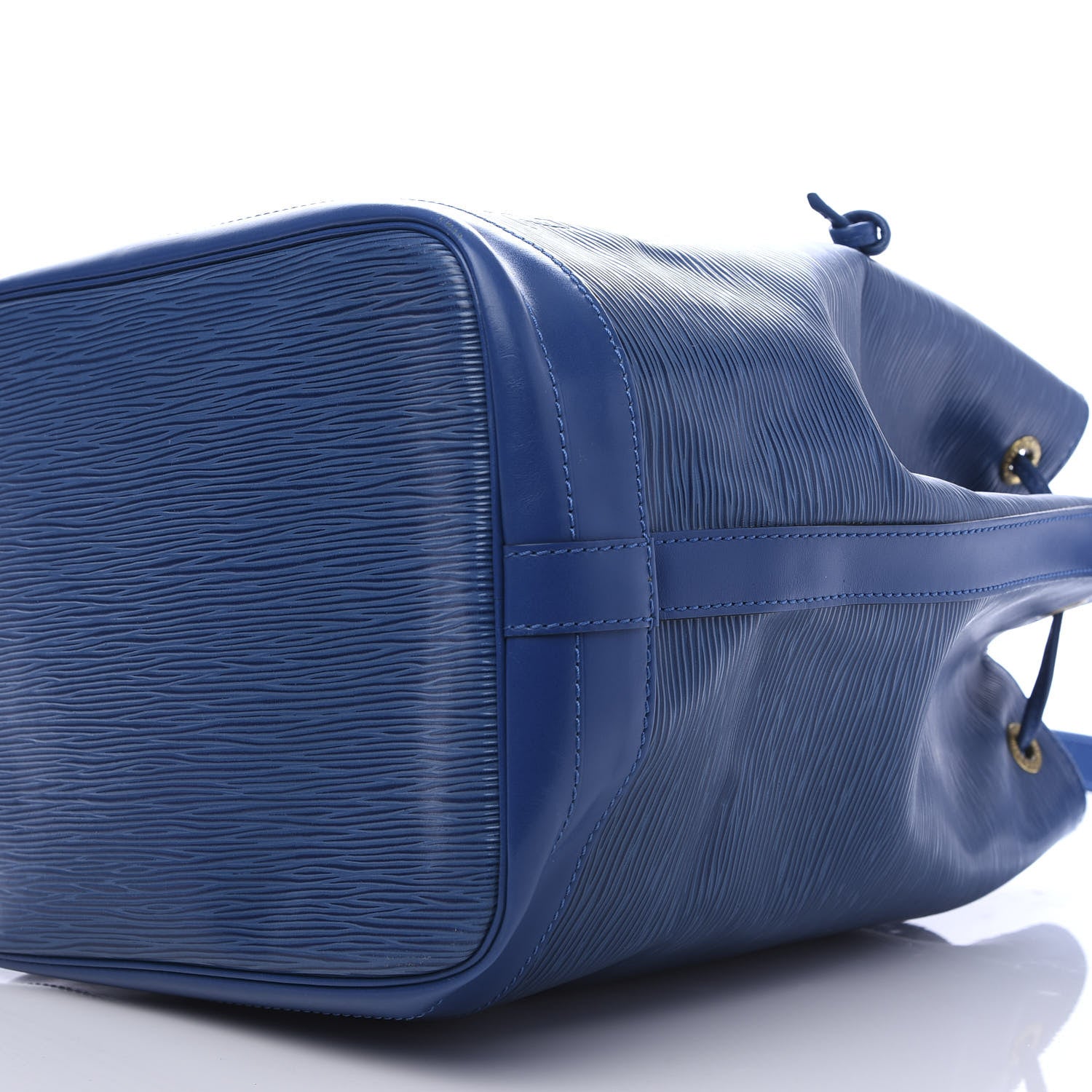 Louis Vuitton Epi Noe Toledo 8 of 10