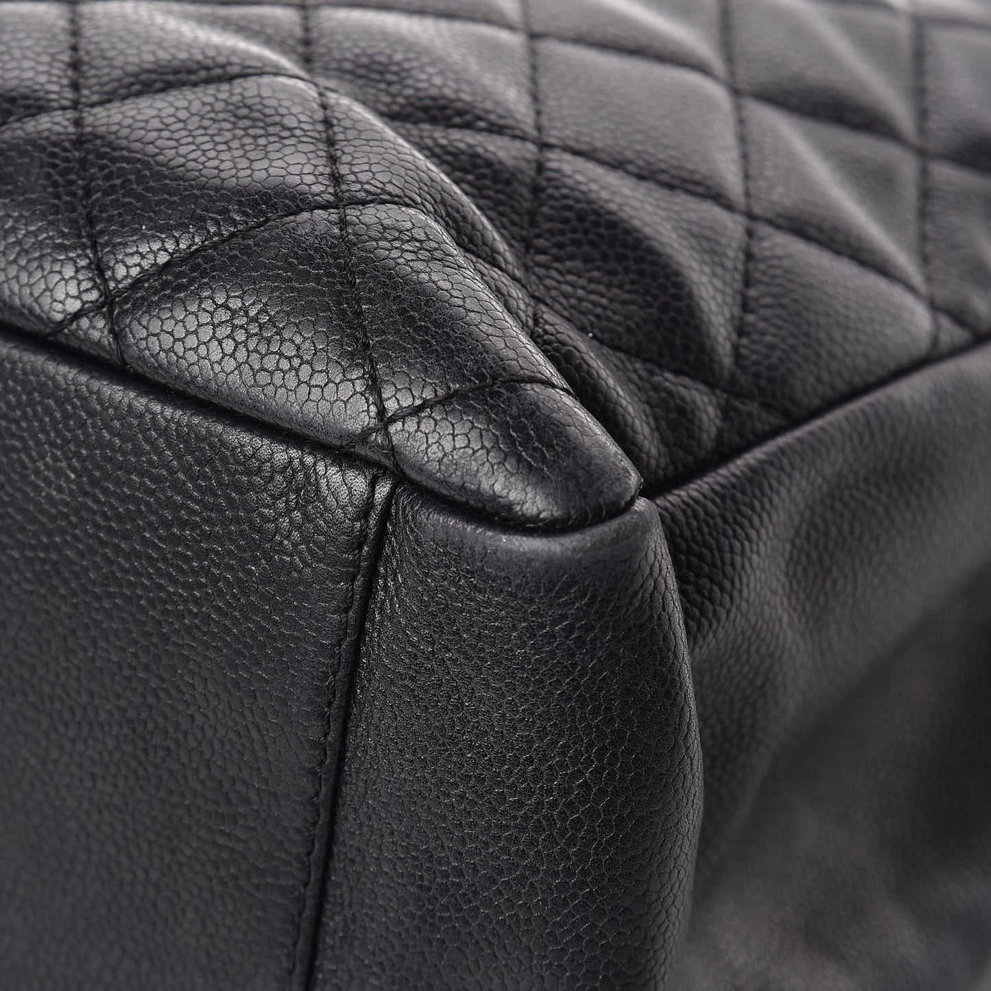 Caviar Quilted Grand Shopping Tote GST Black