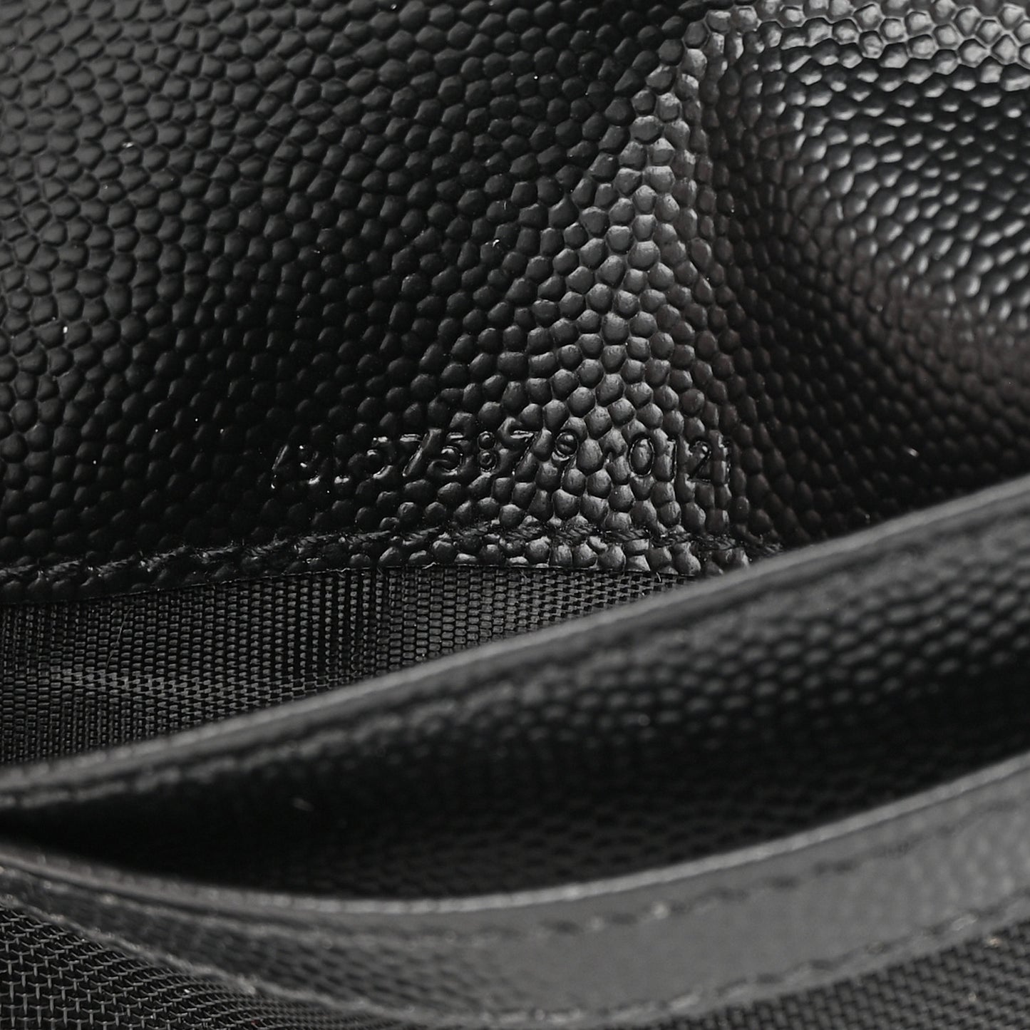 Grain De Poudre Matelasse Chevron Monogram Zipped Card Case Black