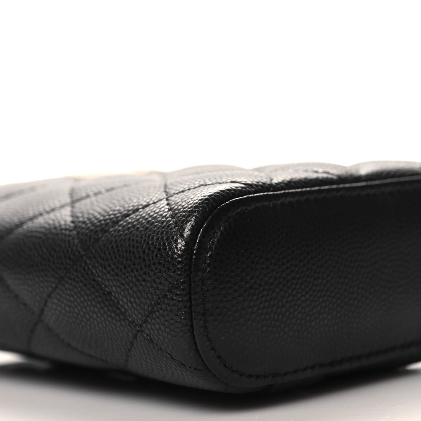 Caviar Quilted Small Vertical Coco Beauty Vanity Case With Chain Black