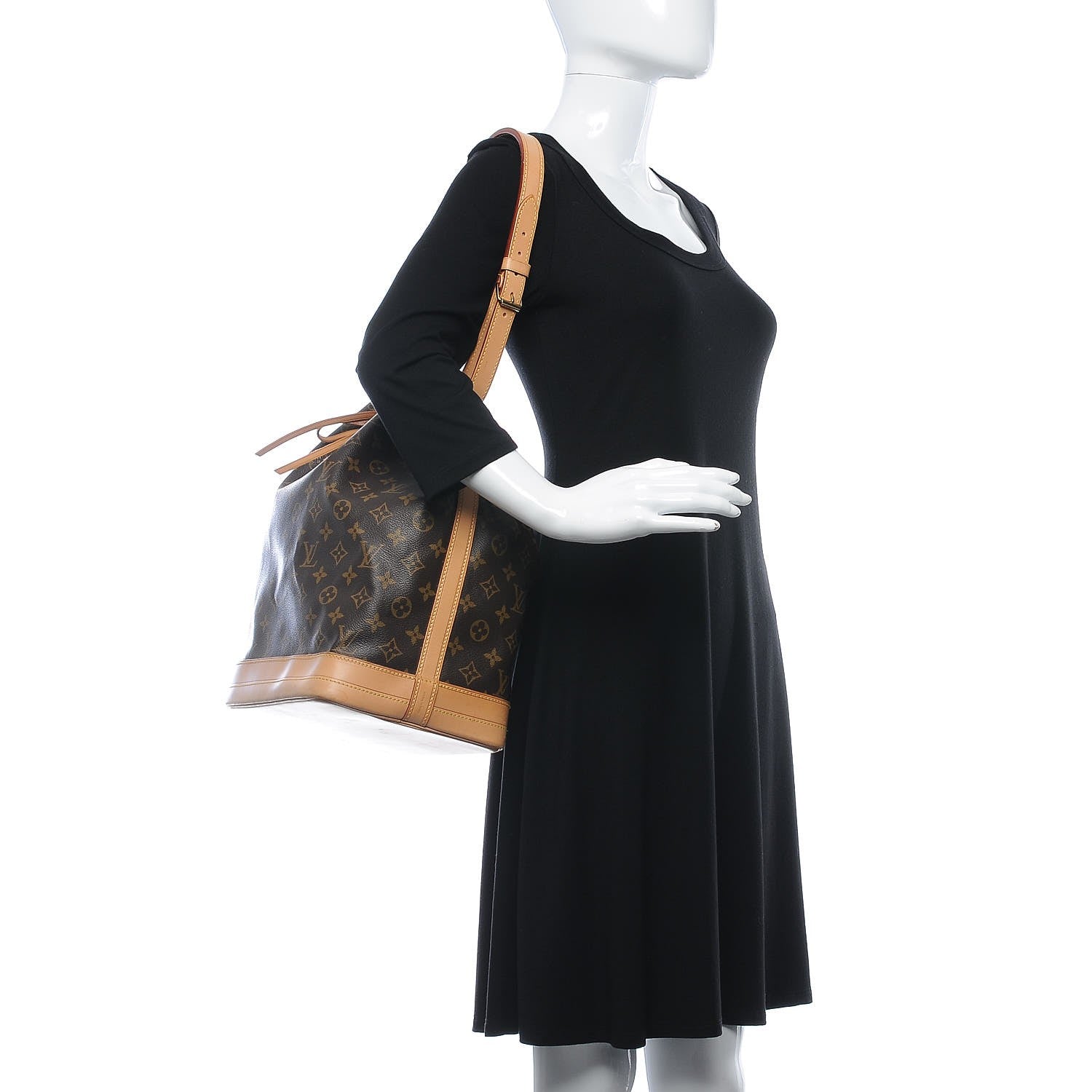 Louis Vuitton Monogram Noe 2 of 12
