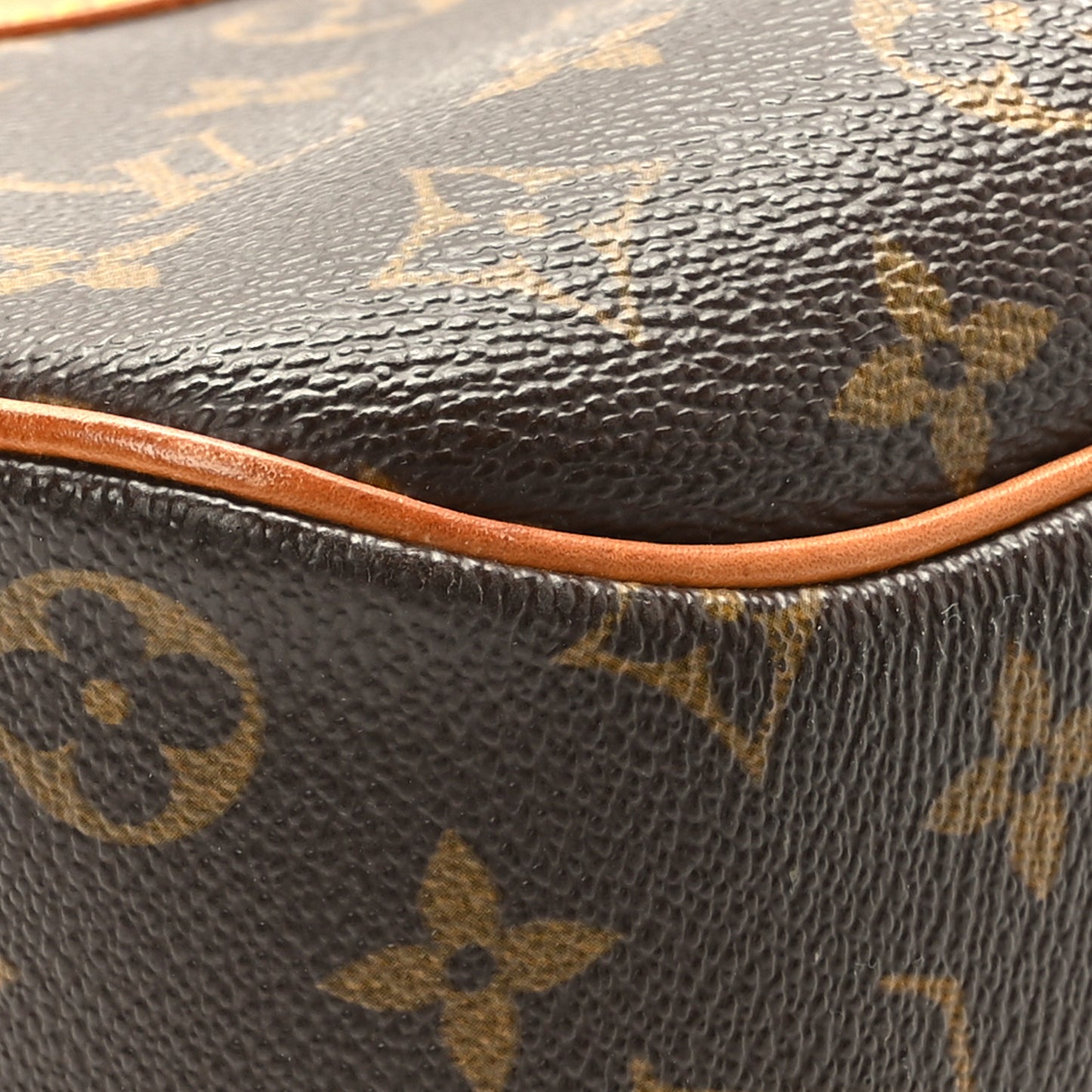 Monogram Blois