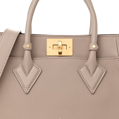 Louis Vuitton Mahina On My Side PM Galet 7 of 10